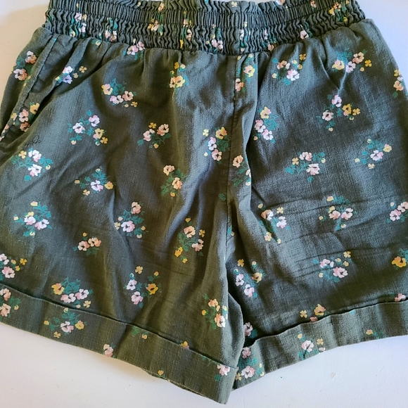 Girls Justice Shorts - Picture 2 of 3